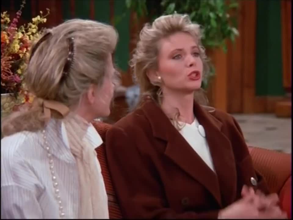 Murphy Brown   S03E10   Trouble in Sherwood Forrest