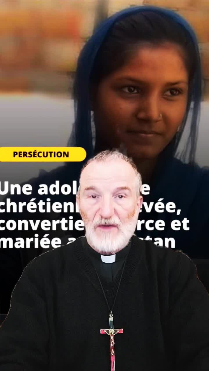 Sara, 14 years old, and Najma, 12 years old