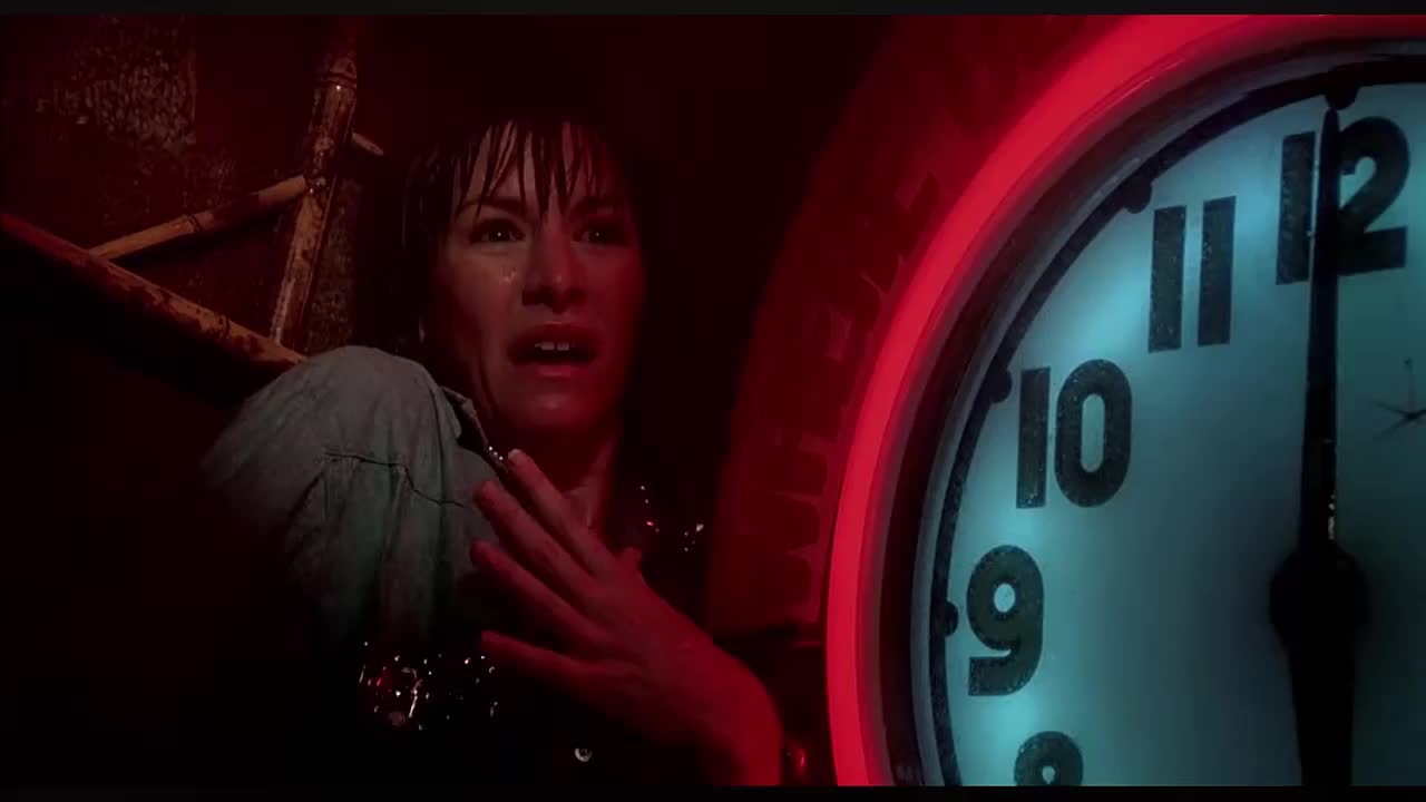 teoria (fumada) - leatherface canonicamente no tiene polla en las peliculas