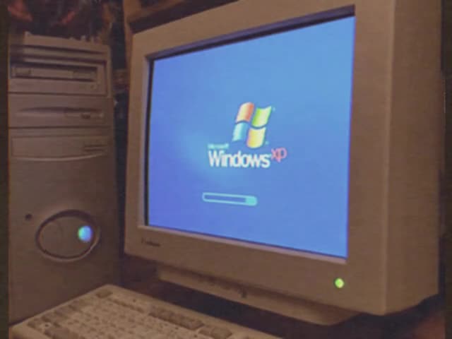 windows xp lost media starting up scene