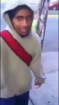 Mc Drogas retando al Mc Dinero