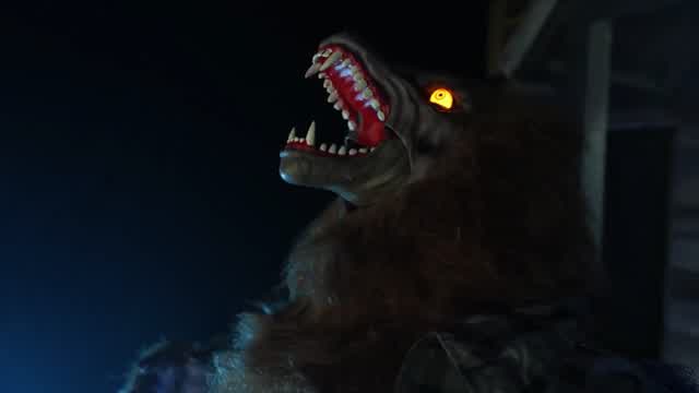7FT Howling Werewolf Halloween animatronic (2025)