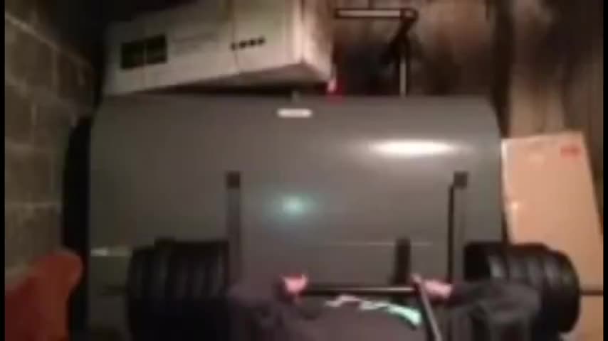 BasaraMondo fails at bench then callls for momma