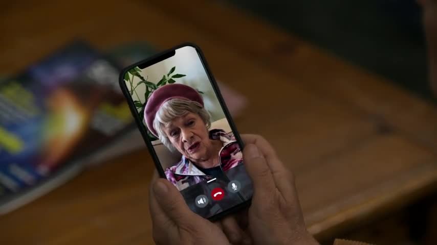 the conners season 3 episode 19 jeoparde-sobriete-and-infidelite_480