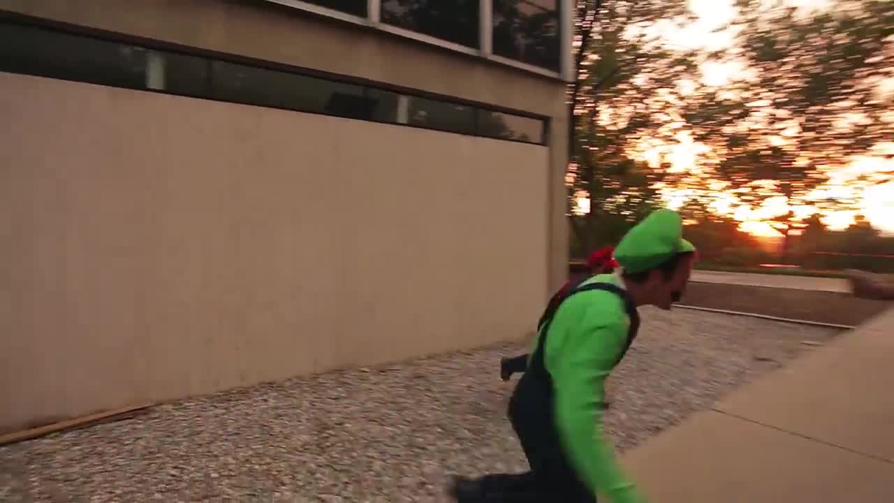 Super-Mario Brothers Parkour In Real-Life Super-Mario Brothers Parkour In Real-Life