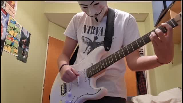 IN BLOOM/ cover de nirvana de baja calidad.