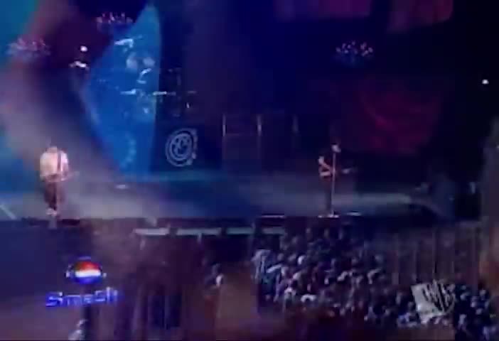 Blink-182 - I Miss You (Live at Pepsi Smash 2004)