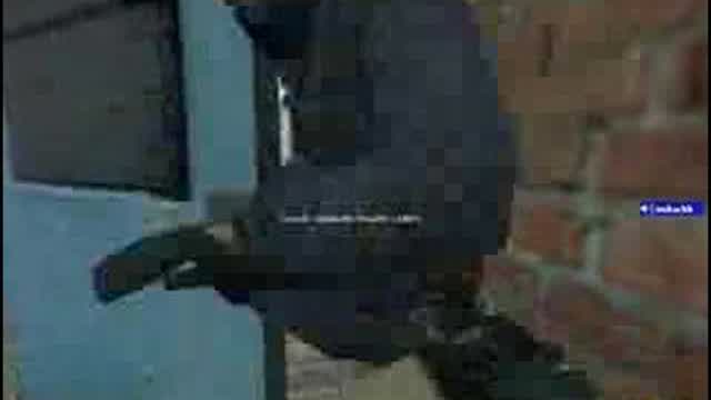DOOR STUCK! DOOR STUCK! DOOR STUCK! DOOR STUCK!