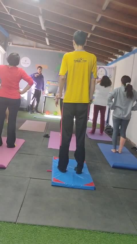 Aquí Haciendo Yoga #carlosfan #yoga #2025