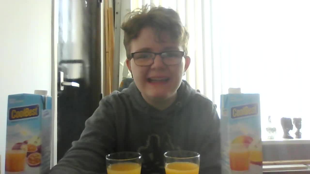 CoolBest Review: Angel Kolkman is aan de Cocaine