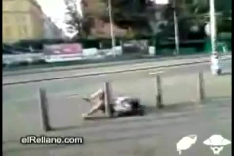 La mejor caida del mundo - Loquendo xD La mejor caida del mundo - Loquendo xD