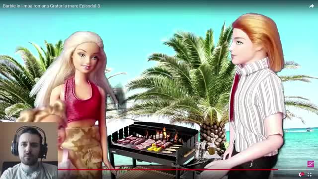 Reactionez: BARBIE face gratar pe plaja la mare Reactionez: BARBIE face gratar pe plaja la mare