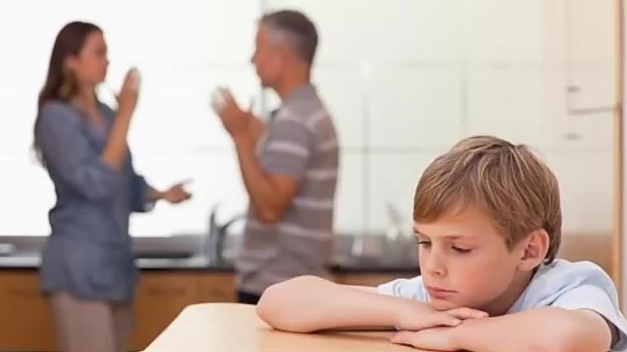 Creepypasta - hay cosas que ocultan tus padres parte 3(720P_HD) Creepypasta - hay cosas que ocultan tus padres parte 3(720P_HD)