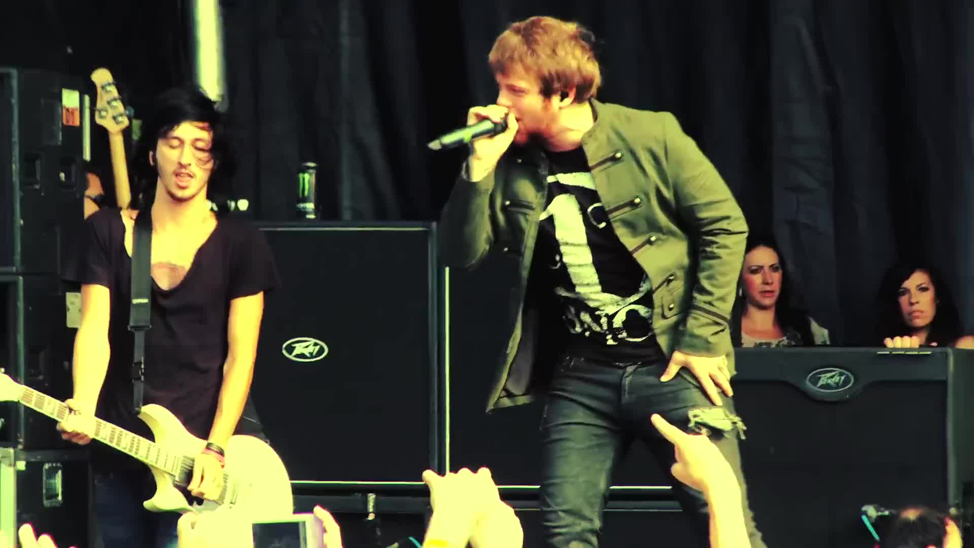 Asking Alexandria - Not the American Average (OFFICIAL VIDEO)