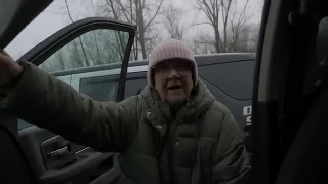 ANGRY GRANDMA TRAILER PARK WATCH!