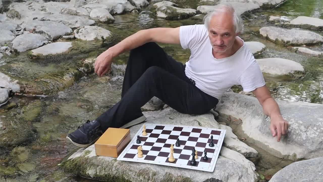 Simple chess study by Sergiy Didukh Simple chess study by Sergiy Didukh