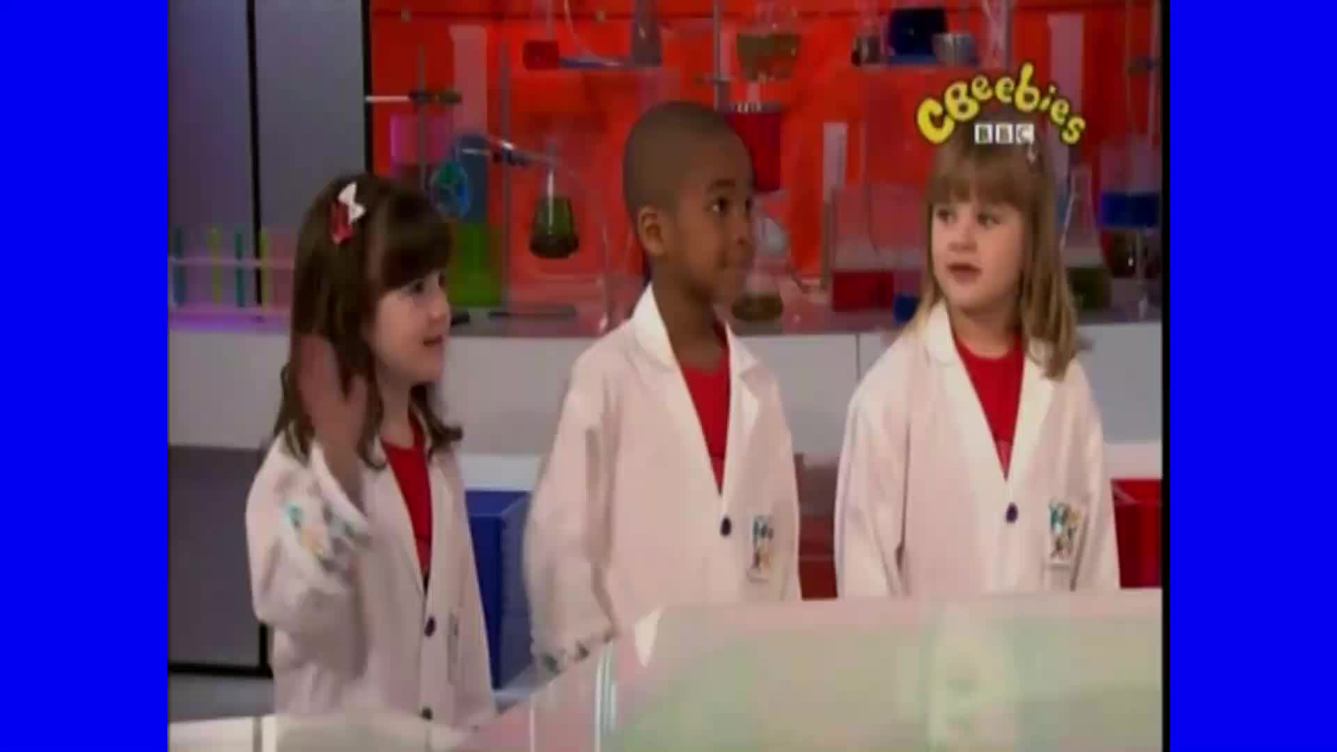 Nina y las Neuronas | Ombligos / Episodio Completo (Español Latino)