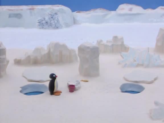 005. - Pingu Goes Fishing.avi