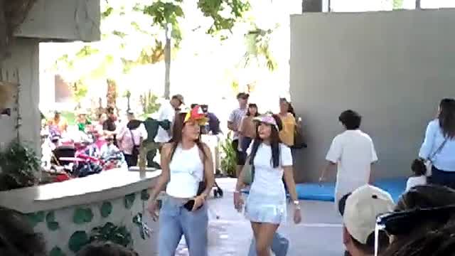 Personas en la Casa Guacamaya, Gran Acuario Mazatlán, 28 de marzo de 2026