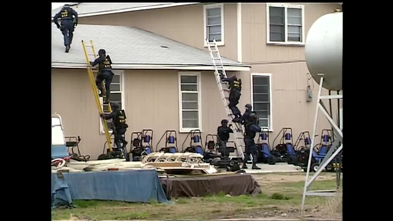 Shootout at Branch Davidian Compound during Waco Siege