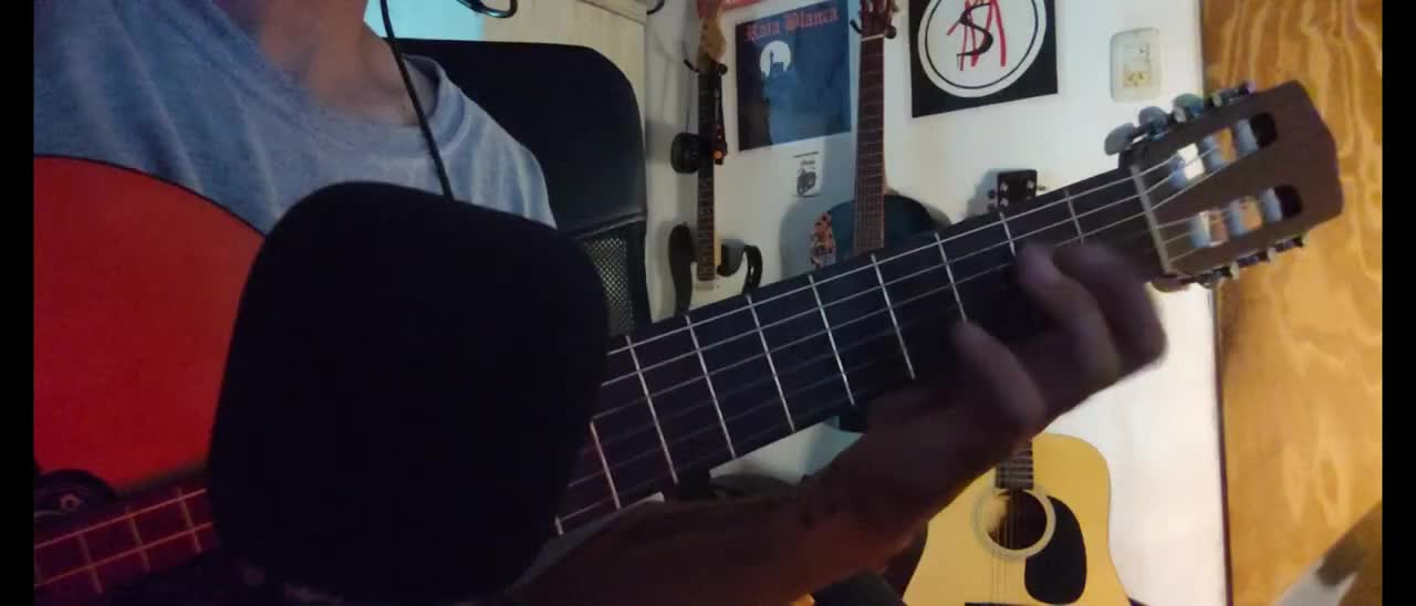 Agua escondida - Atahualpa Yupanqui arreglo en afinación standard Agua escondida - Atahualpa Yupanqui arreglo en afinación standard