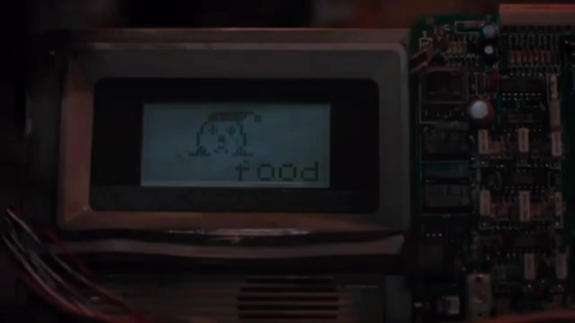 Junior escribiendo en un aparatito LCD ☆