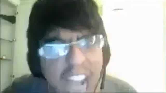 Bronce V delirando y convocando una marcha contra Smurfeando en Bronce V