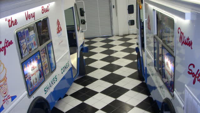 SAMUEL ATHERTON AND MEG SCOOP BOTH FALL OFF THE FUCKING BRIDGE