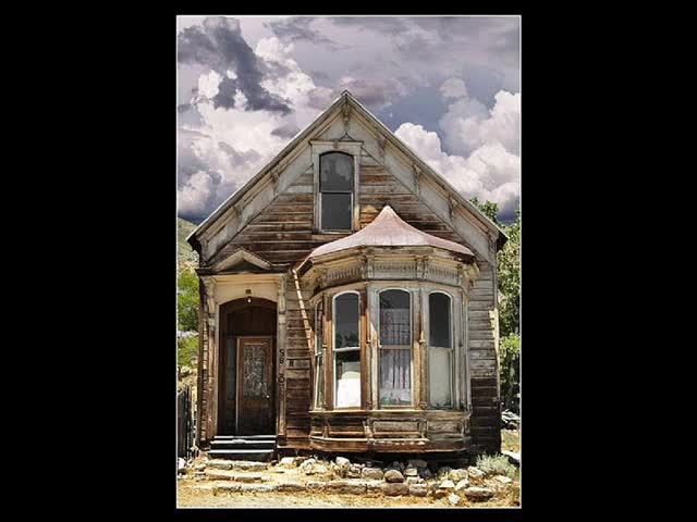 tails does creepy doll