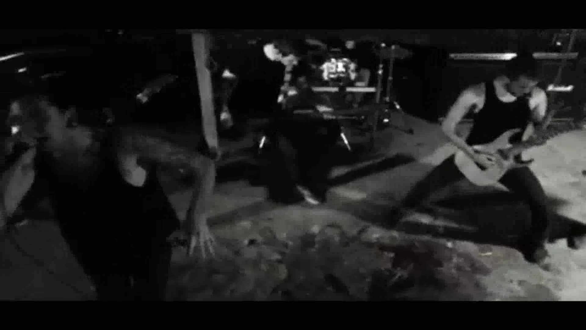 𝕮𝖍𝖊𝖑𝖘𝖊𝖆 𝕲𝖗𝖎𝖓 - Recreant (OFFICIAL VIDEO)