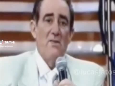 LUCAS JATOS NA FESTA SANGRENTA