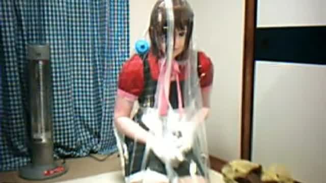 female doll mask dyspnoea