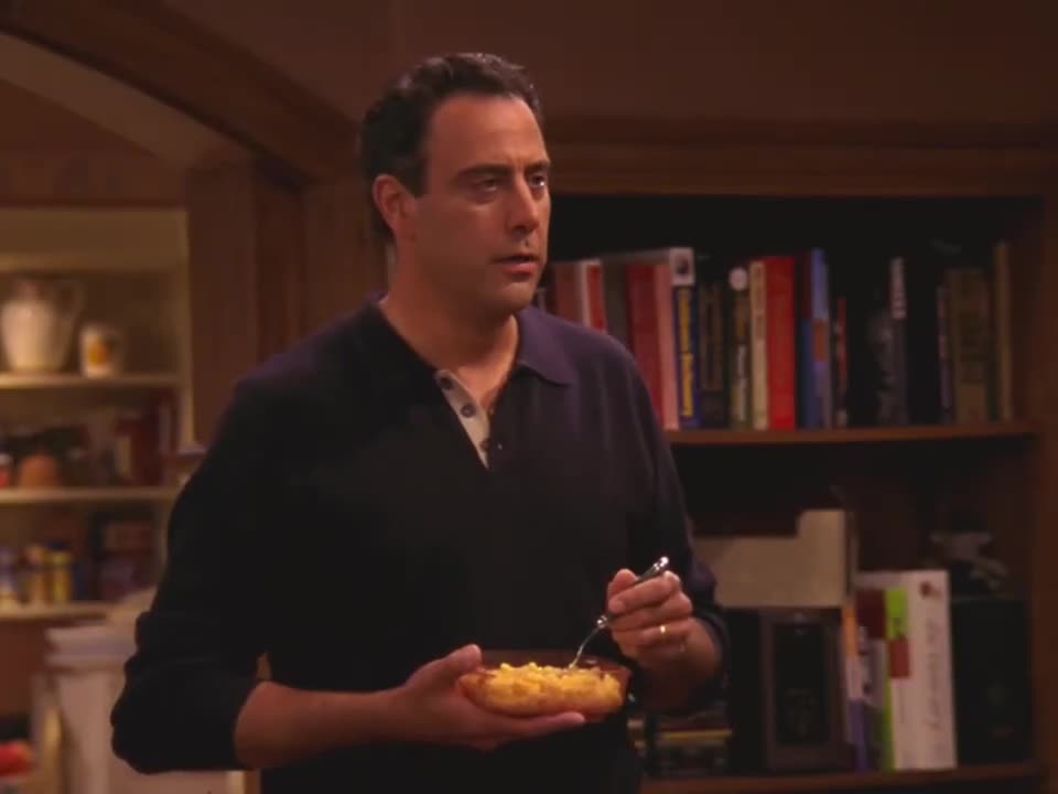 Everybody Loves Raymond S08E03 Home From School