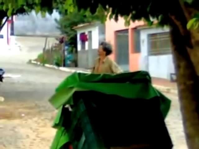 Man complaining to the people in the house (2010)