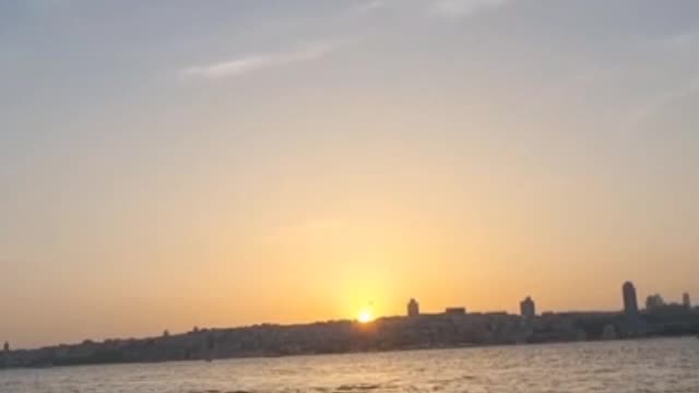 Yangınlardayım KURTAR BENİ