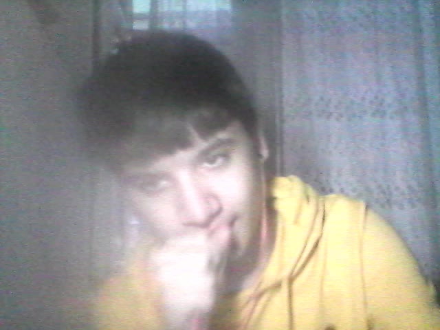 EZAN OKUNUYOR DIŞARDA