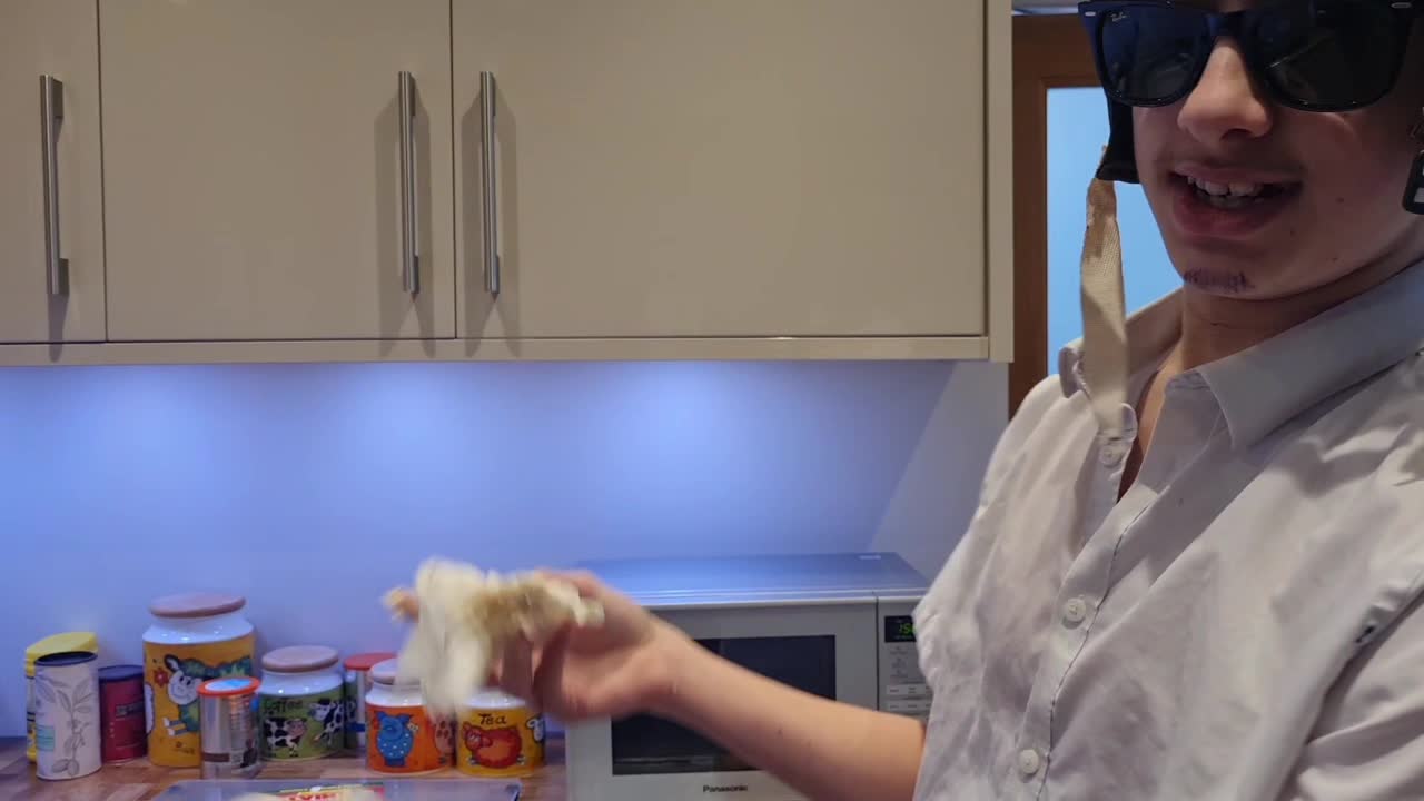DODGY DEREK MAKES BREAD (TOTALLY NEW VIDEO)