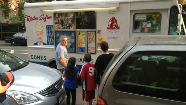 RAVEN BAXTER HAS CORY BAXTER SAW SAMUEL ATHERTON'S PUSSY ASS ICE CREAM TRUCK IN HALF