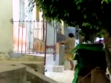 O dono da rua,o Carlinhos Doido (vÃ_deo do ano de 2010).avi