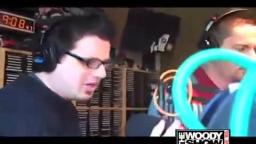 Menace cant eat Cinnamon!! The Woody Show Menace cant eat Cinnamon!! The Woody Show