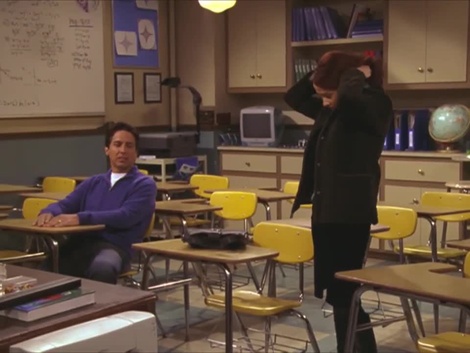 Everybody Loves Raymond S09E05 Ally's F
