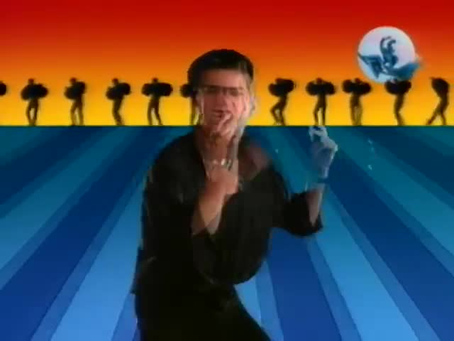 Radio Futura - Veneno En La Piel (Videoclip)(480P) Radio Futura - Veneno En La Piel (Videoclip)(480P)