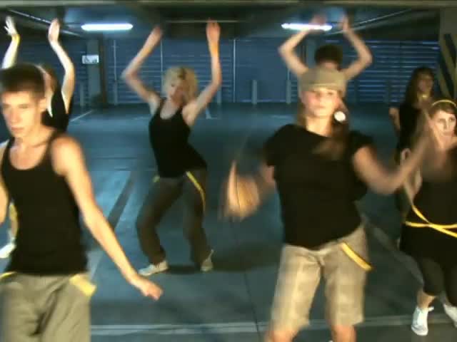 Grupa Operacyjna - Świr [DVD Rip] [YD6Cypj_6Ps]