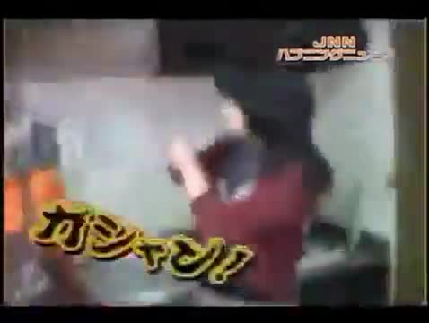 JAPANESE GIRL BREAKS KITCHEN