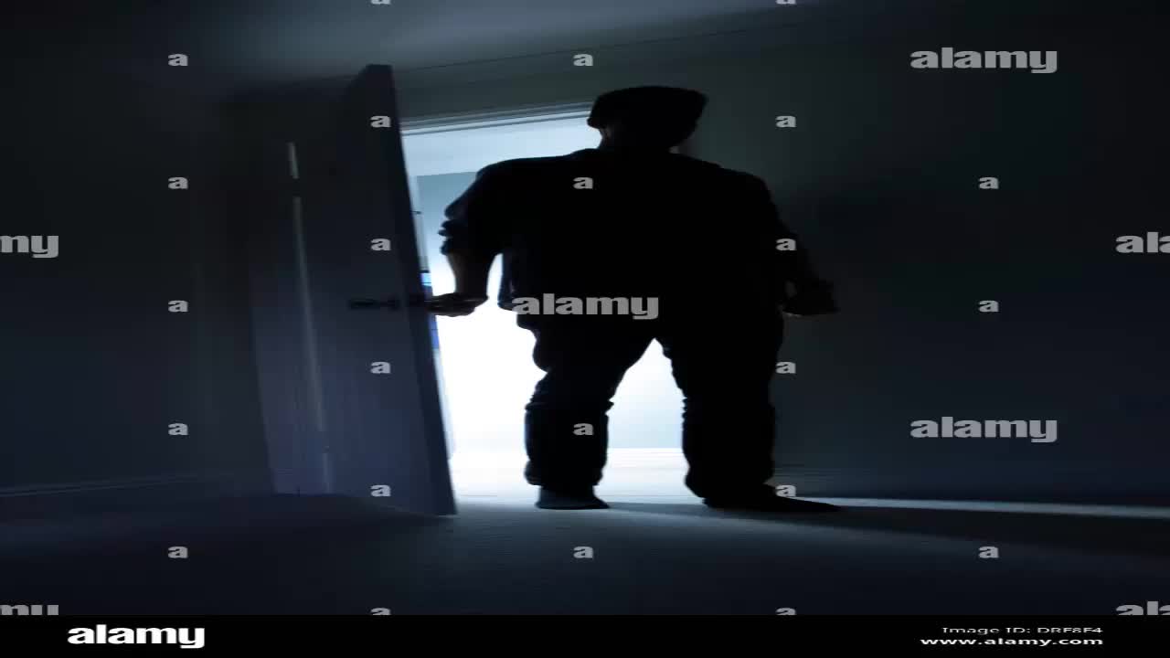 Creepypasta shitpost de fumos lost media.