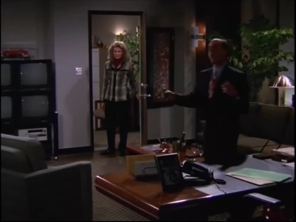 Murphy Brown   S07E17   Specific Overtures