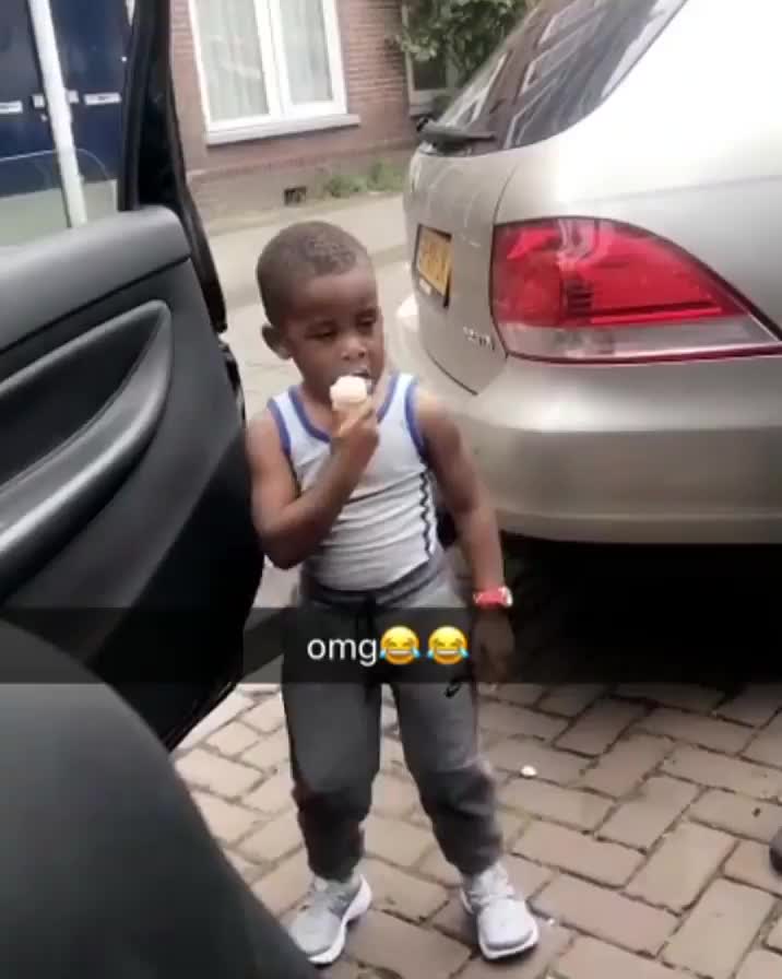 JE MAG NIET DANSEN OMA (De Shayron)