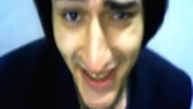 kendini yakışıklı sanan gencin dramı