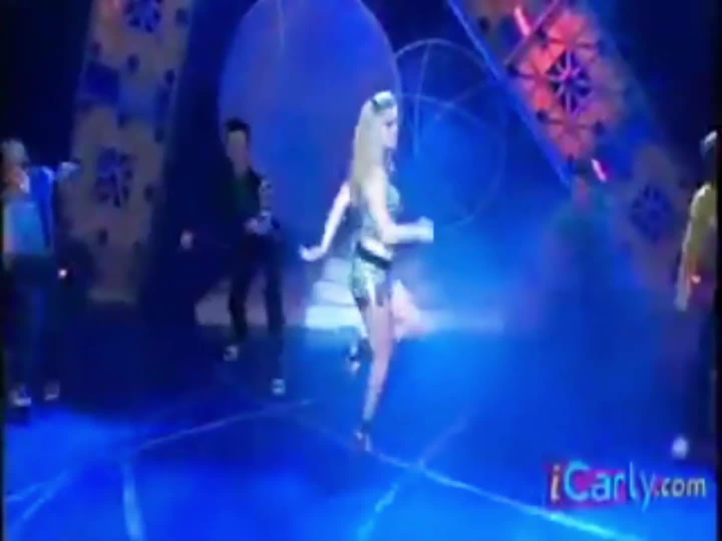 Ginger Fox - Number One (Live from PMA's)